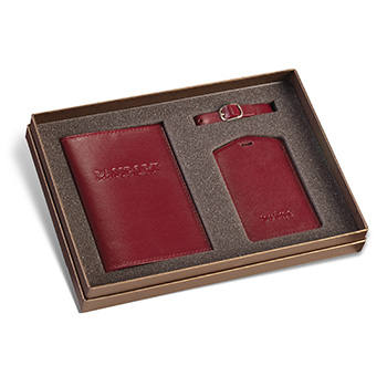 Travel set with optional engraving
